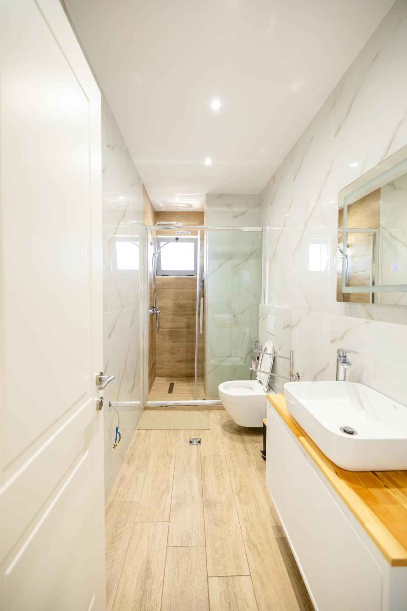 Luxury Center Observatori Apartment Тирана Екстер'єр фото